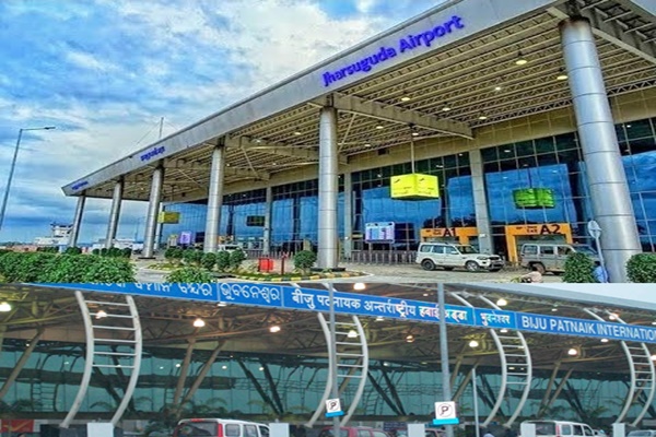 bhubaneswarjharsugudaairportsonhighalertafterhoaxbombthreatsi