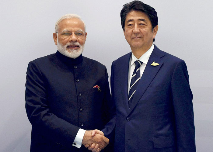 moditoholdroadshowwithjapanesepminahmedabad