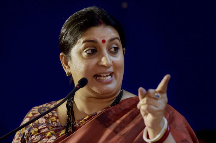 heisafaileddynast:smritiiranihitsbackatrahulgandhiafterheslamspmmodiinus