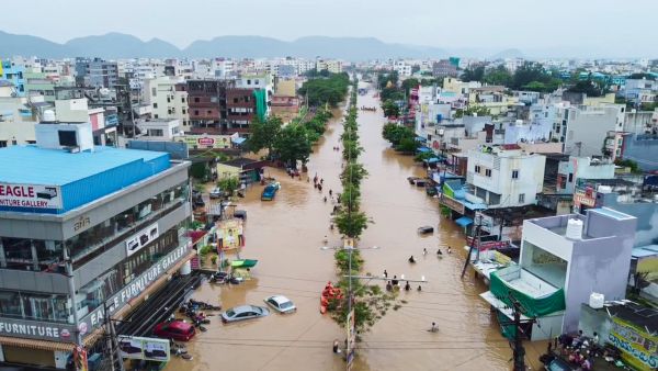 airdroppingoffoodwaterbeginsinfloodhitvijayawada