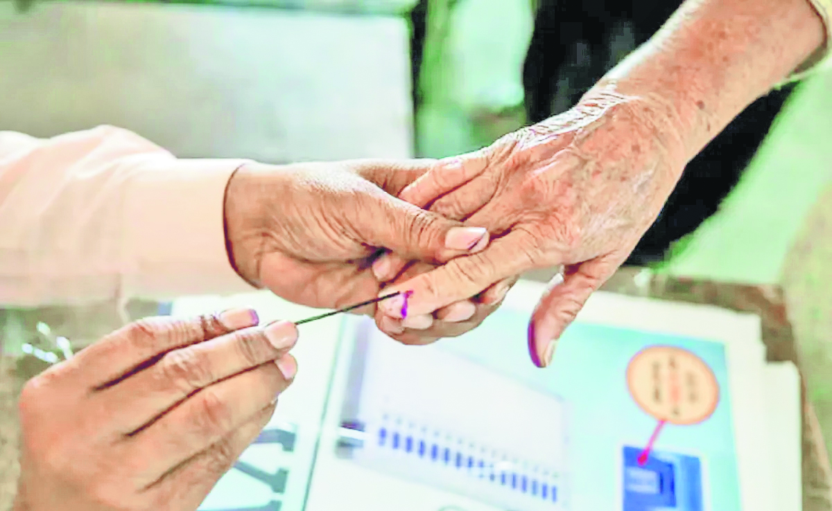 Voting for Assembly bypolls underway on 5 seats in West Bengal, Kerala, Punjab, Gujarat today