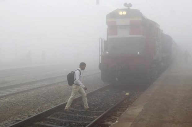 delhifogwoes:36trainsdelayed13cancelled
