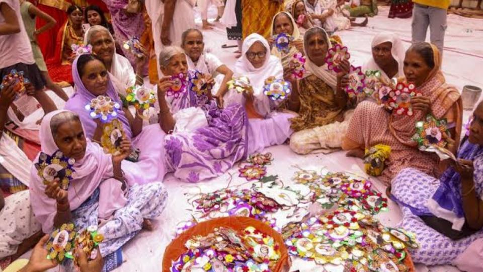 Vrindavan Widows Send Over 1,000 Rakhis To PM Narendra Modi