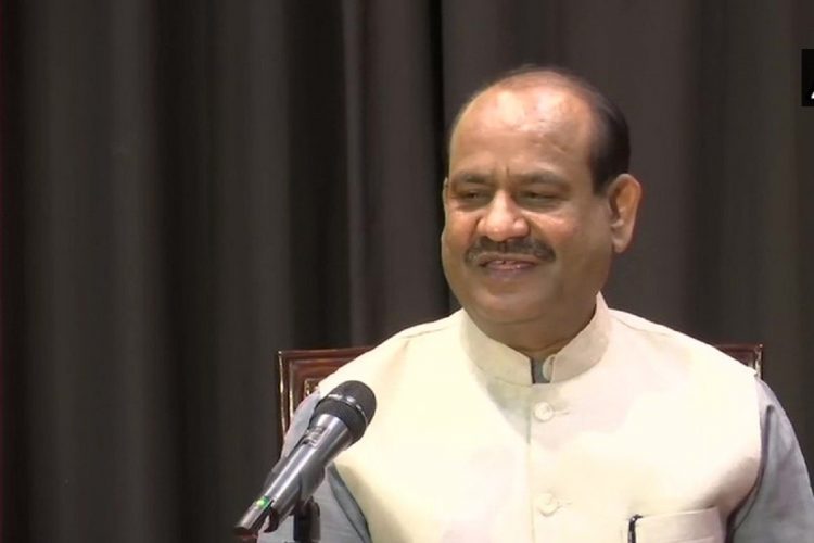 21stcenturybelongstoindianyouthsaysloksabhaspeakerombirla