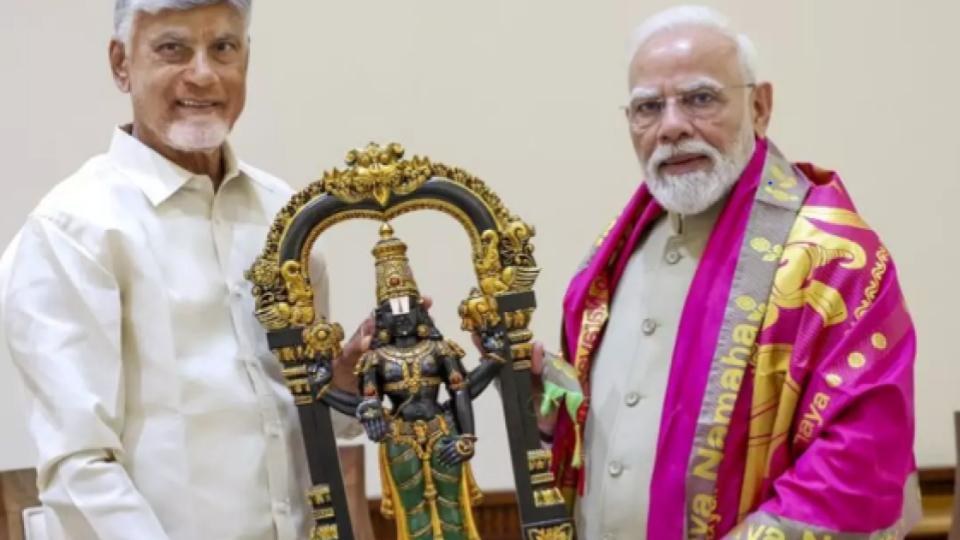 CM Chandrababu Naidu Meets PM Narendra Modi in New Delhi