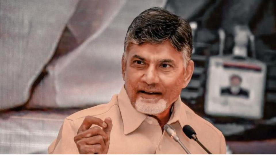 modirightleaderatrighttimeforindiasaysapcmnaiduatdavos