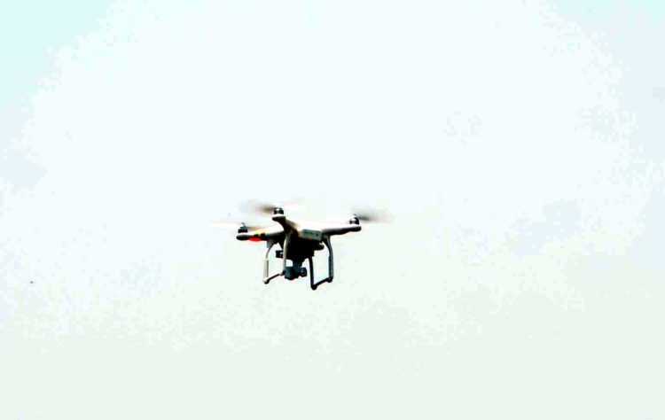 twodronesagainspottedovermilitaryareainjammu