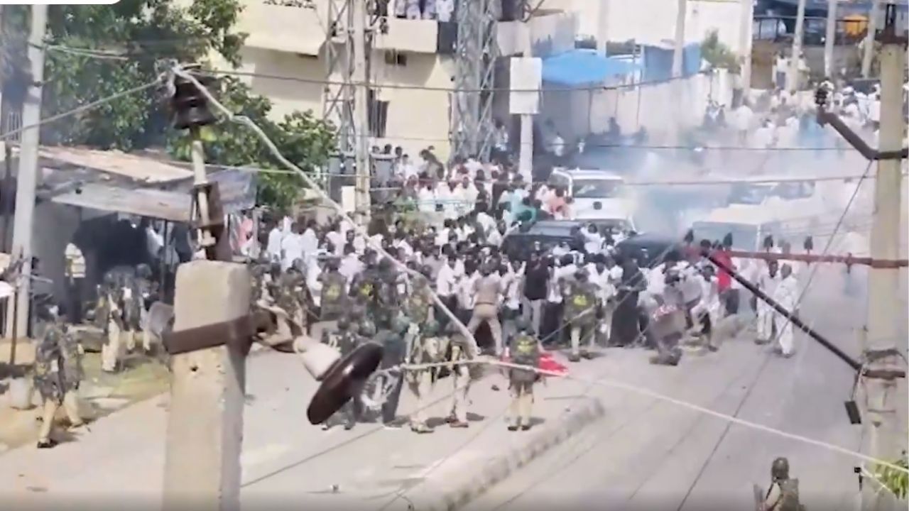TDP, YSRCP workers clash at Andhra nomination centre, police resort to lathicharge