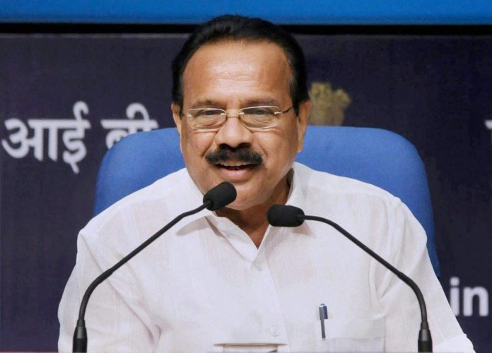 dvsadanandagowdaassumeschargeofministryofchemicalsandfertilizer