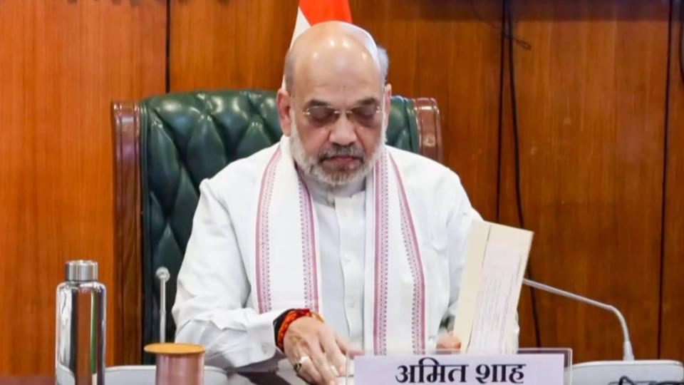 Amit Shah dials Punjab CM Mann, assures assistance