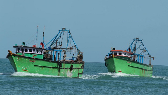 srilankannavyarrests16indianfishermenfromtamilnadu