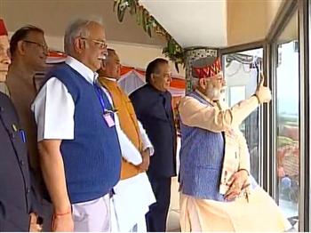 iwanttoseethosewearinghawaichappalsflyonhawaijahaazsaysnarendramodi