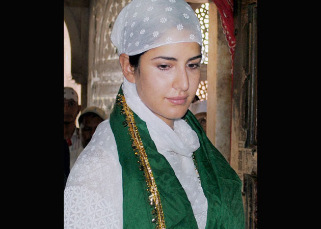 katrinakaifvisitssalimchishtidargah