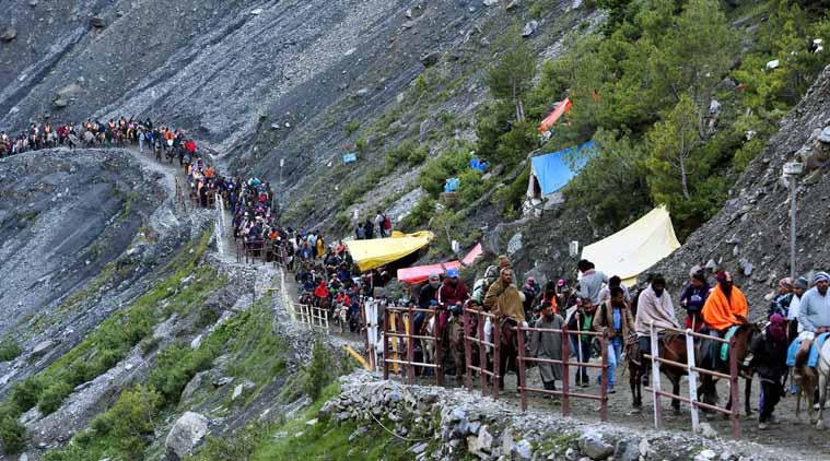 nearly110000yatrispayobeisanceatamarnathcaveshrine