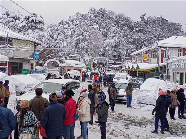 touristinfluxinhimachalpradeshincreasesforchristmasandnewyearcelebrations