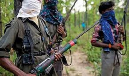 maoistsattackpolicecampsetfiretovehiclesinbijapurdistrictinchhattisgarh