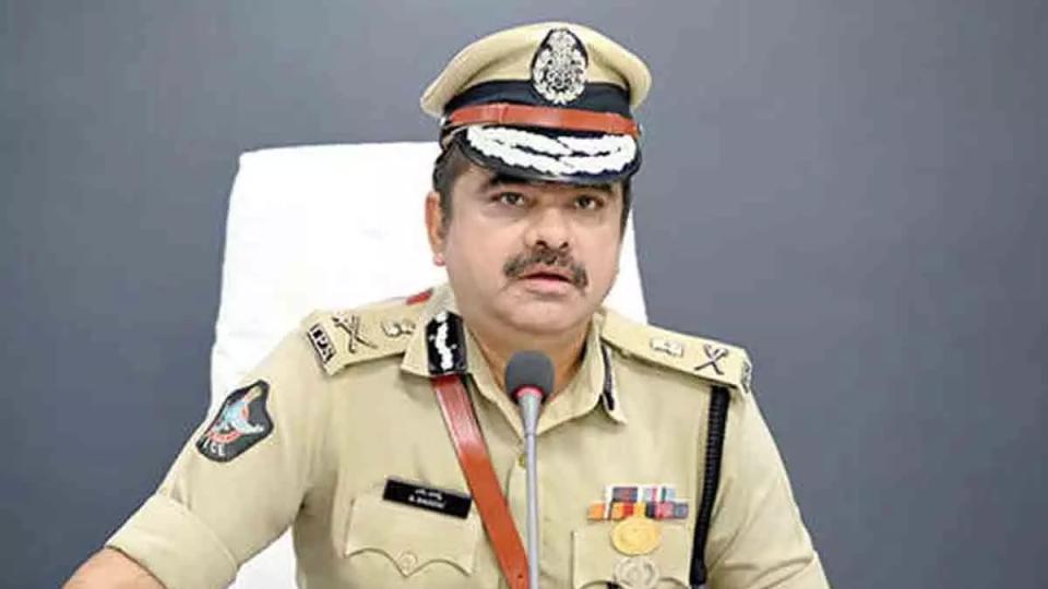 Visakhapatnam police Recover Stolen goods Worth 1 crore