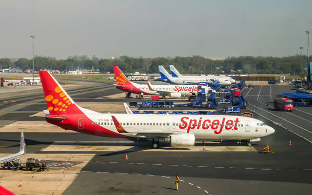 govtannouncesdomesticflightoperationstocontinueat80%capacitytillmay31