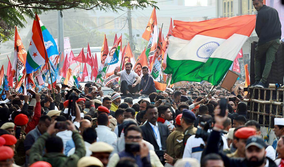 rahulgandhisbharatjodonyayyatraresumesfrombengalsjalpaiguriaftertwodayhiatus
