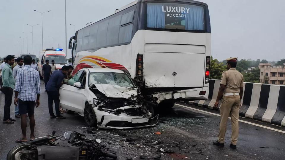 Multi-Vehicle Collision Near Villupuram in TN, 2 killed