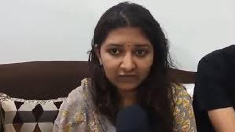 Daughter of Victim Still Jobless After 10 Months 