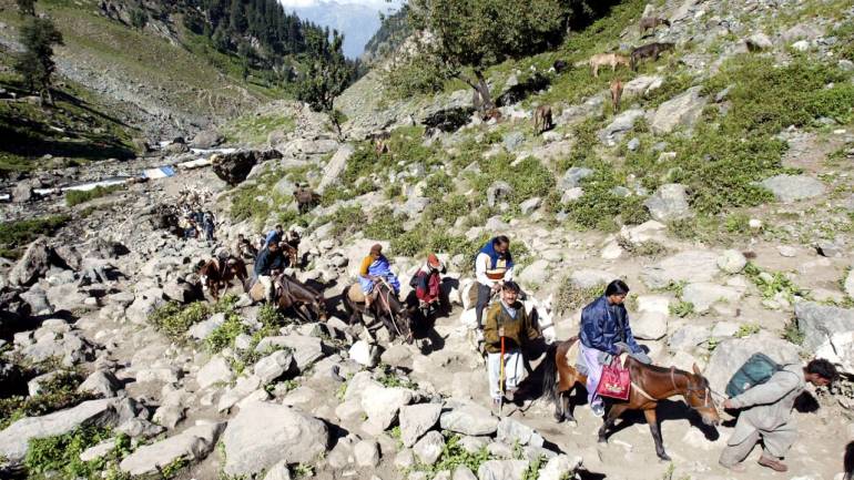 freshbatchofpilgrimsleaveforamarnathyatra