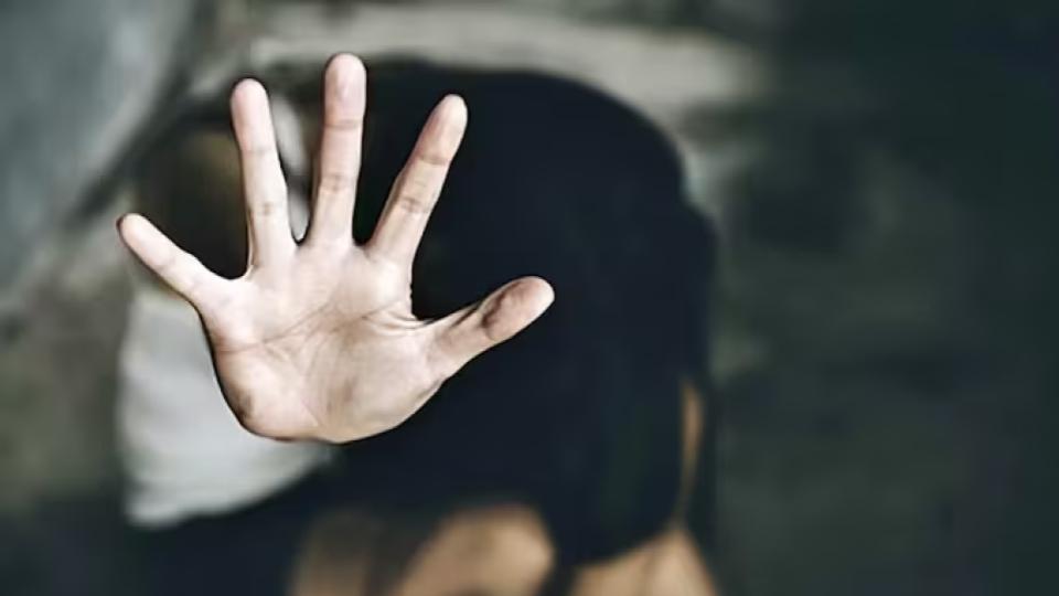 Minor booked for raping, impregnating sister after watching porn in Mumbai