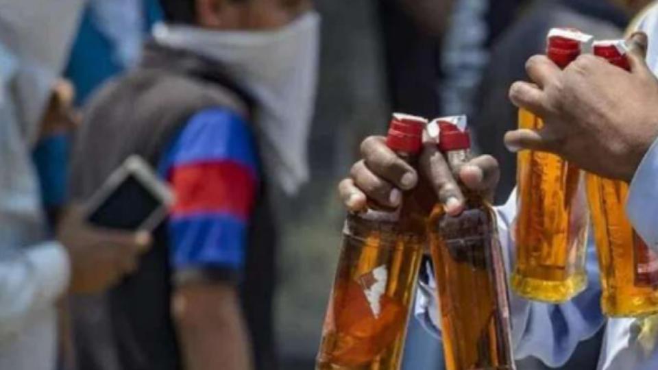Two Die and 19 Hospitalised in Gujarat 