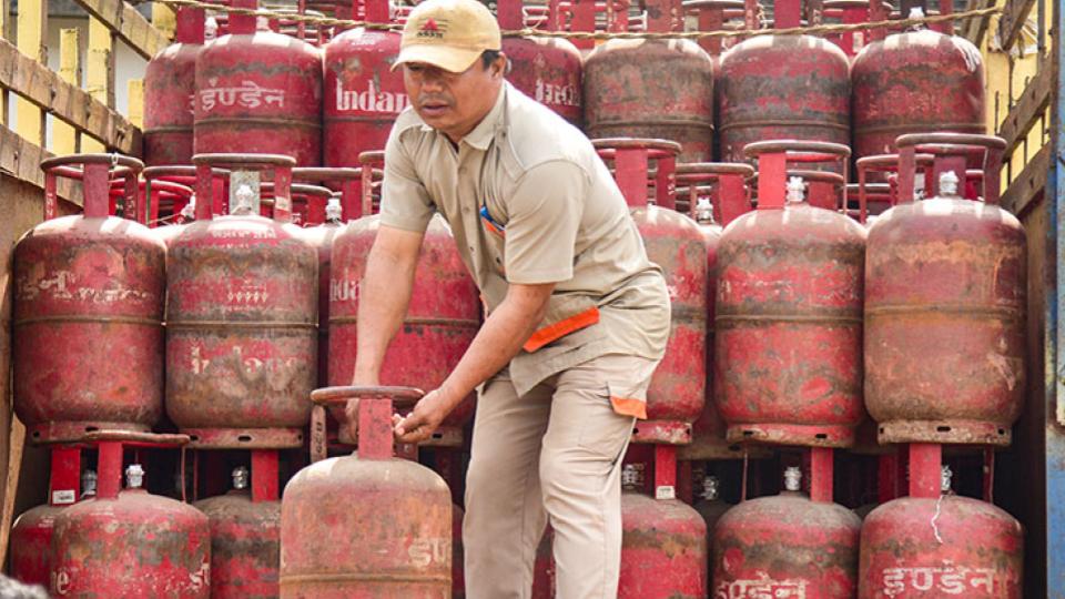 Centre introduces new LPG allocation formula 