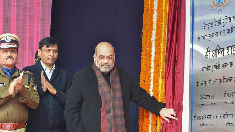 govtcommittedtoensurethateachparamilitaryforcejawanspends100dayswithhisfamily:amitshah