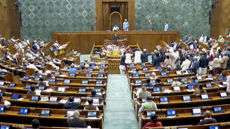 Opposition urges govt, Speaker to revoke suspension of 8 MPs