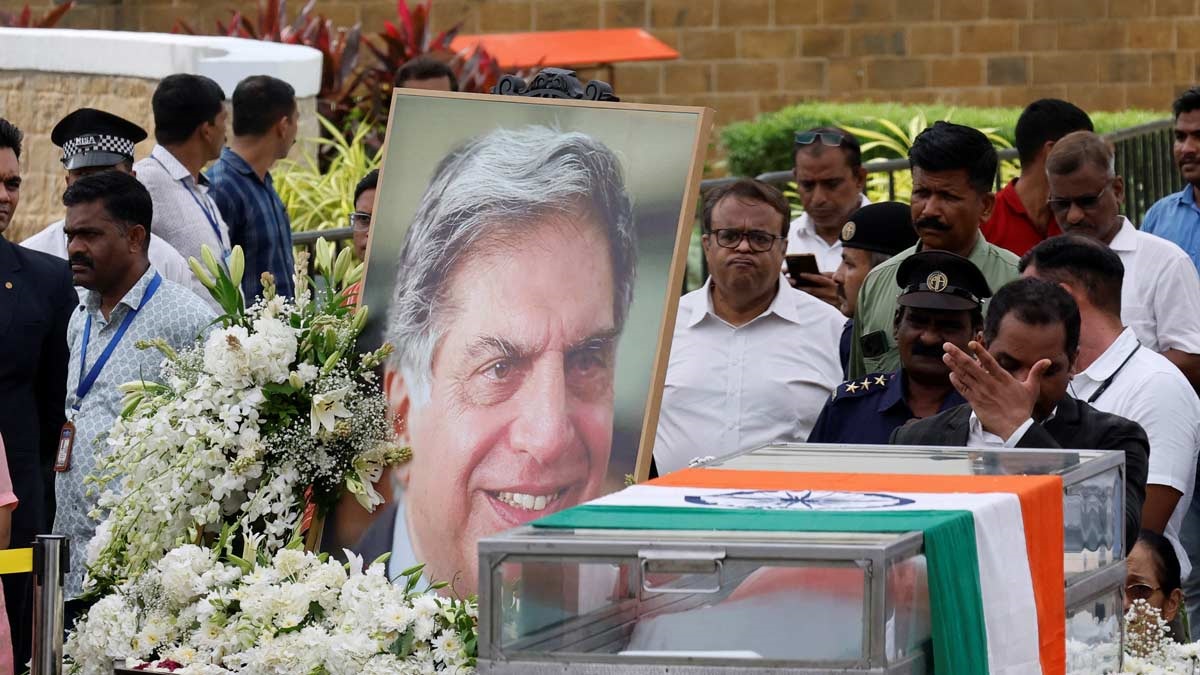 ratantatacrematedwithfullstatehonoursinmumbai