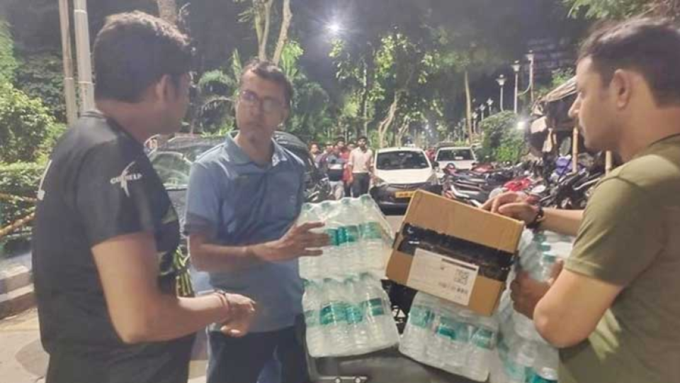 rgkarcaseprotestingdoctorsgetfoodandwaterfrompeople