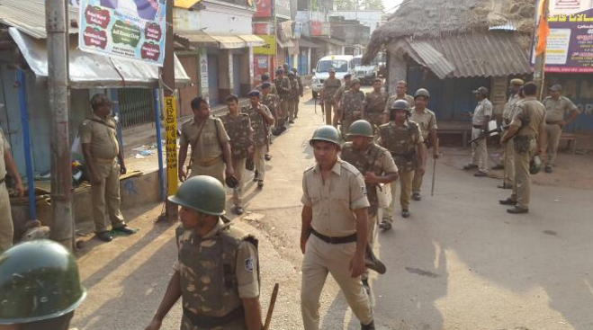 odisha:20detainedoverbhadrakviolencecurfewtoremain