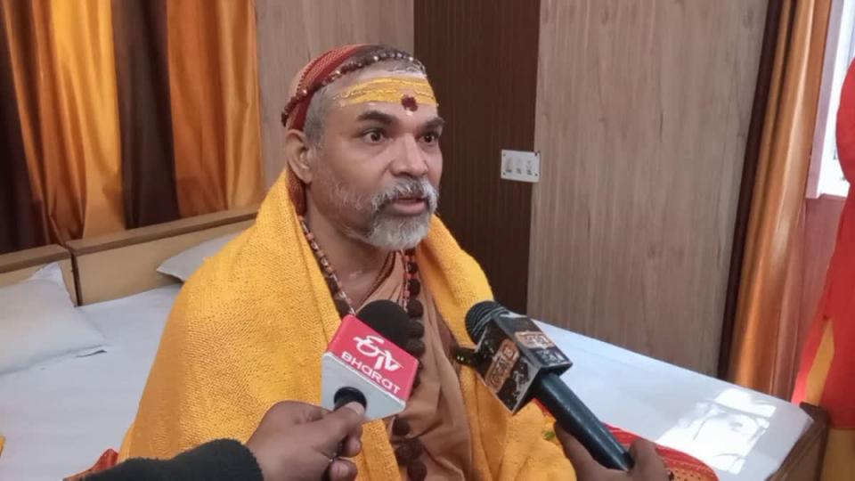 shankaracharyaofjyotirmathopposesplanstobuildkedarnathtempleindelhi