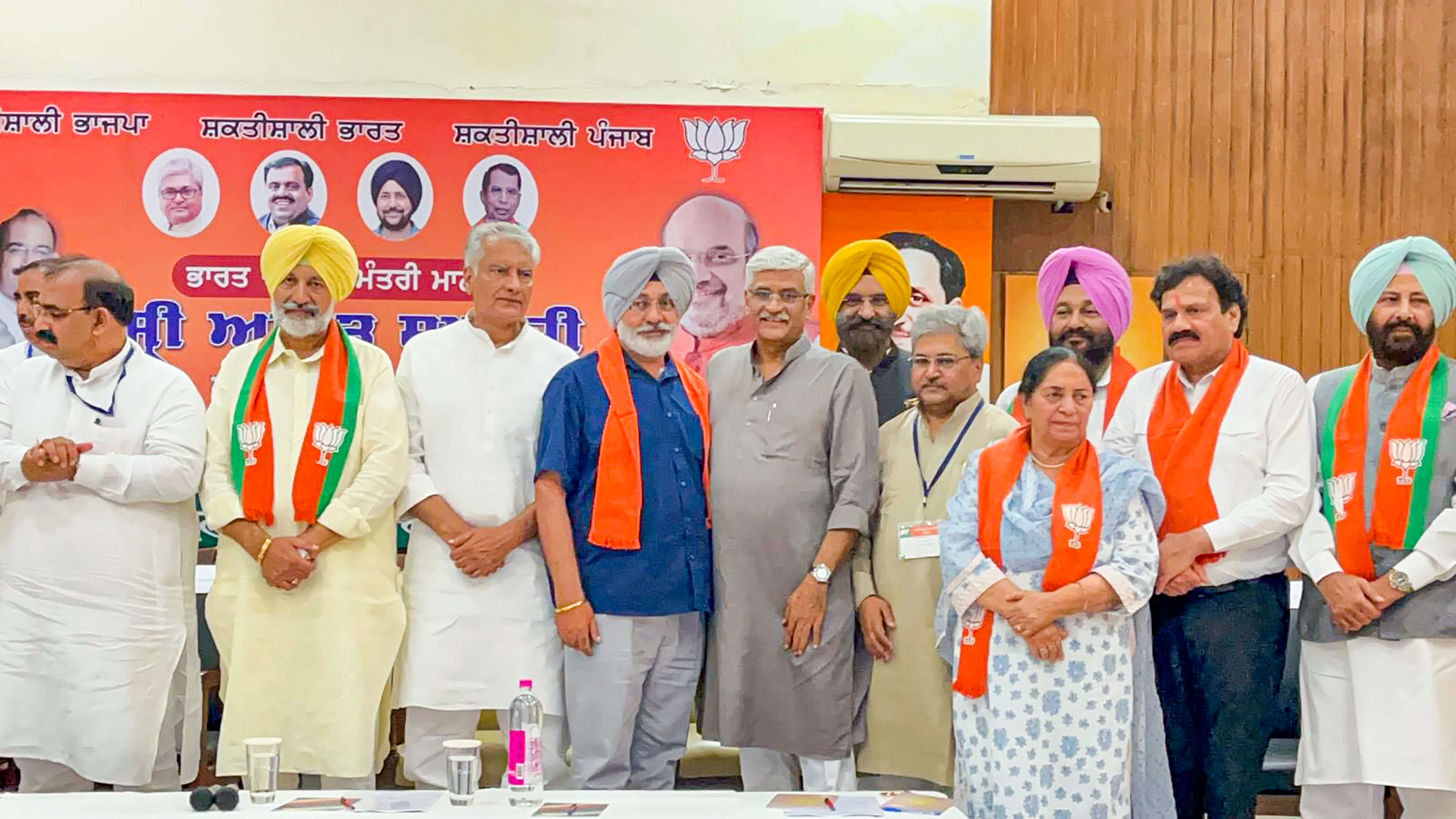 sixcongressleadersjoinpunjabbjpduringamitshahschandigarhvisit