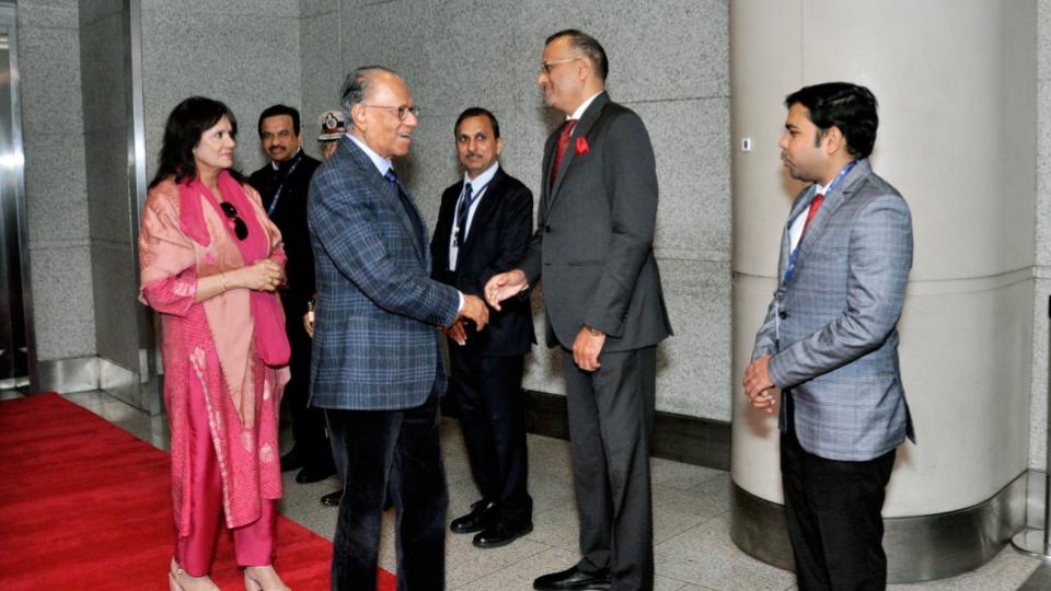 Mauritius Prime Minister Ramgoolam Arrives in Mumbai
