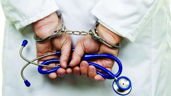 inabigoperationmumbaipolicebmcbust5fakedoctorsoperatinginchembur