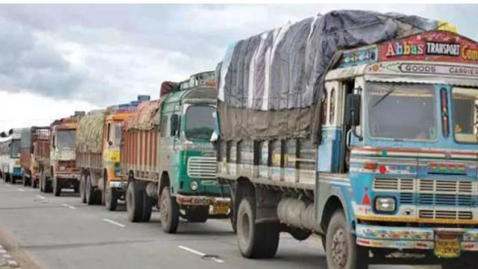 TN Lorry Owners Warns Strike Against Mandating Vehicle Tracking Devices