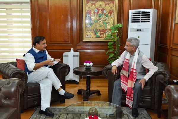 eamdrsjaishankarmeetsassamcmhimantabiswasarma