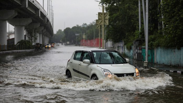 heavytoveryheavyrainfalllikelytocontinueovereastnortheasteastcentralindiaduringnext34days
