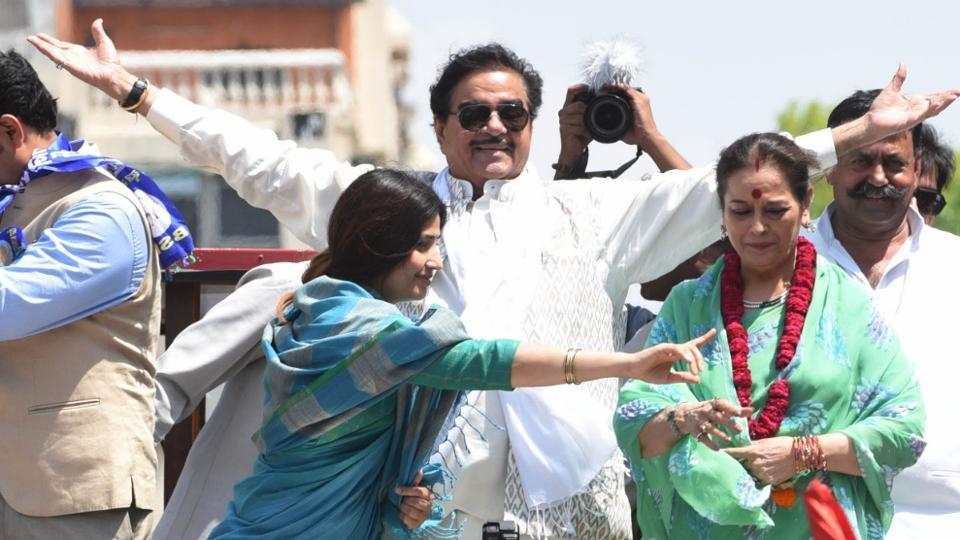 tosupportmywifeismyduty:shatrughansinhaoncampaigningforpoonamsinha