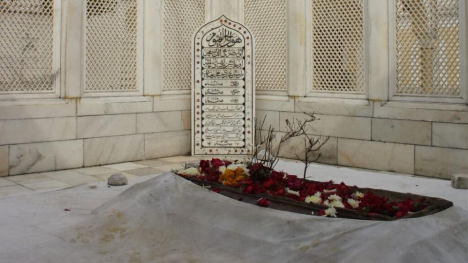 aurangzeb’stombrowbjpleadersdemandtorenamekhuldabadtoratnapur