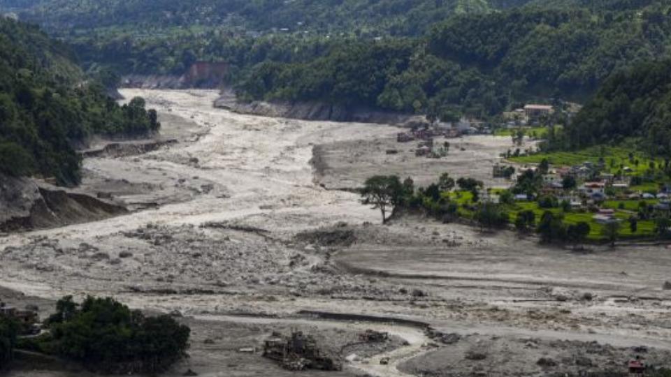Schoolchildren Give Up Snack Money To Help Flood Victims In Nepal