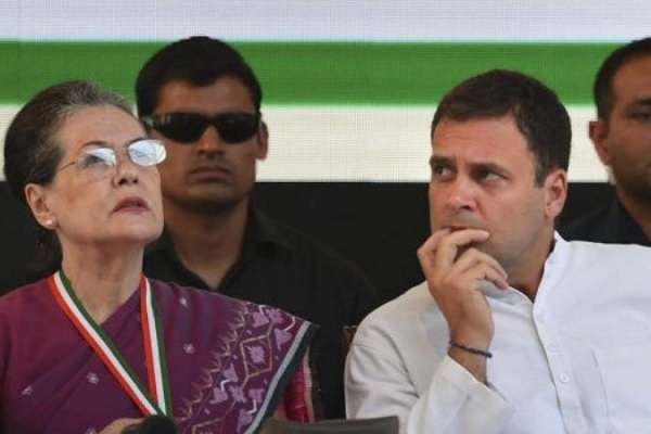 rahulgandhicriticisesleadersforgoingpublicwithissuesconcerningpartysaysitiscwcandnotmediawherewediscusssaysources