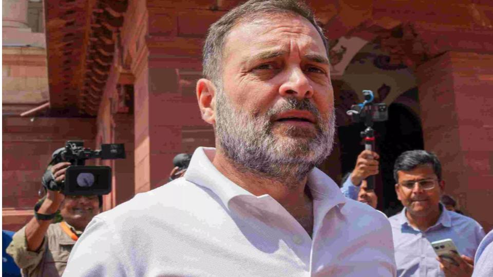 Defamation case, Pune Court rejects Rahul’s plea on Savarkar kin