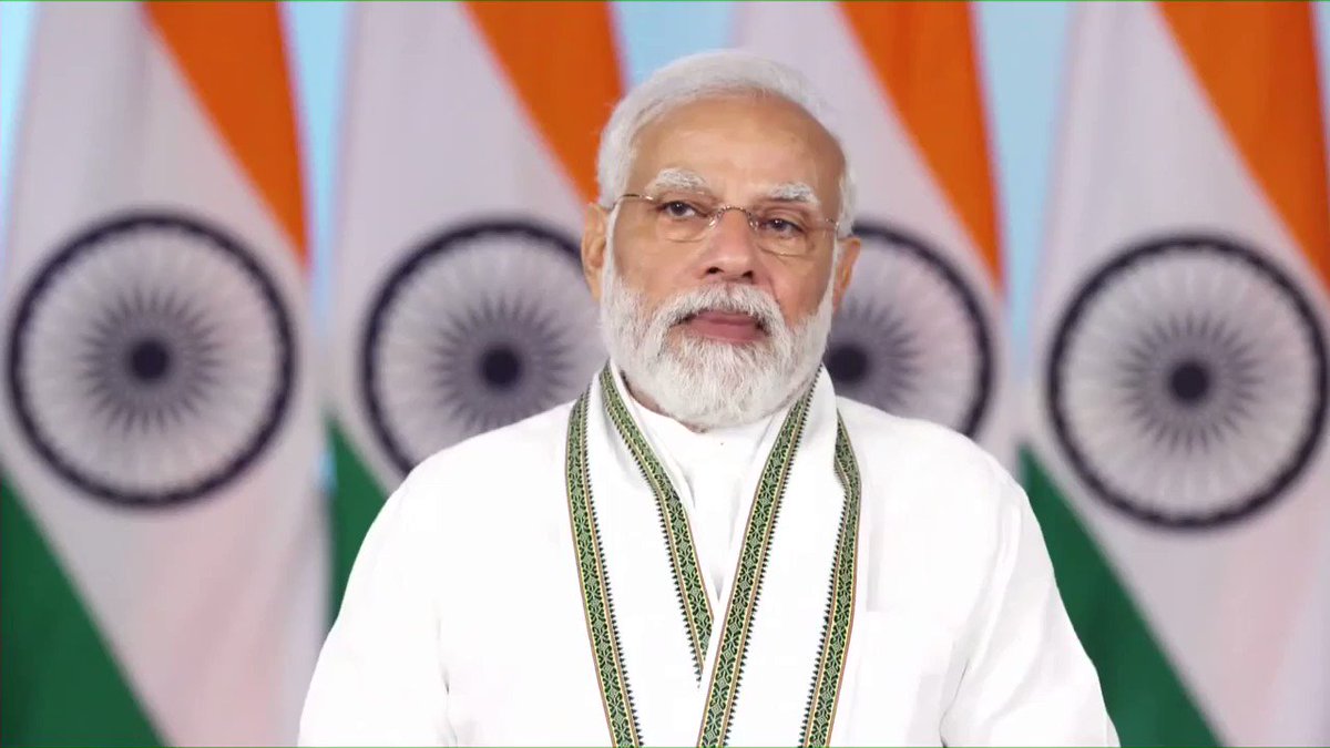 primeministernarendramodigreetspeopleonholi