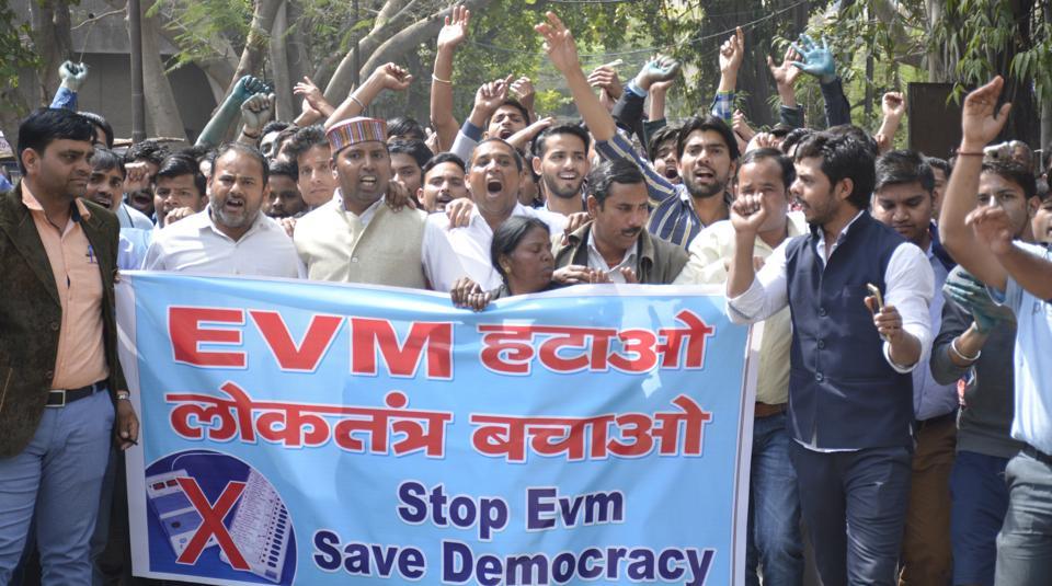 aaptakesevmprotesttoelectioncommissionofindia