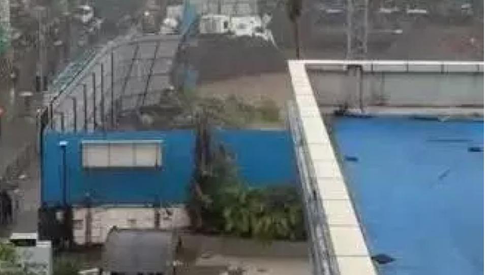 Under Construction Site Structure Collapses in Mumbai
