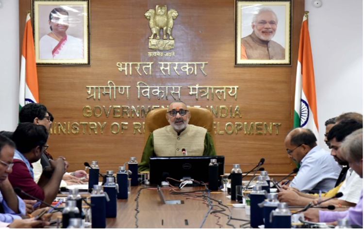 unionministergirirajsinghexpressesconfidencethat10crorelakhpatididiswillbecreatedby2029